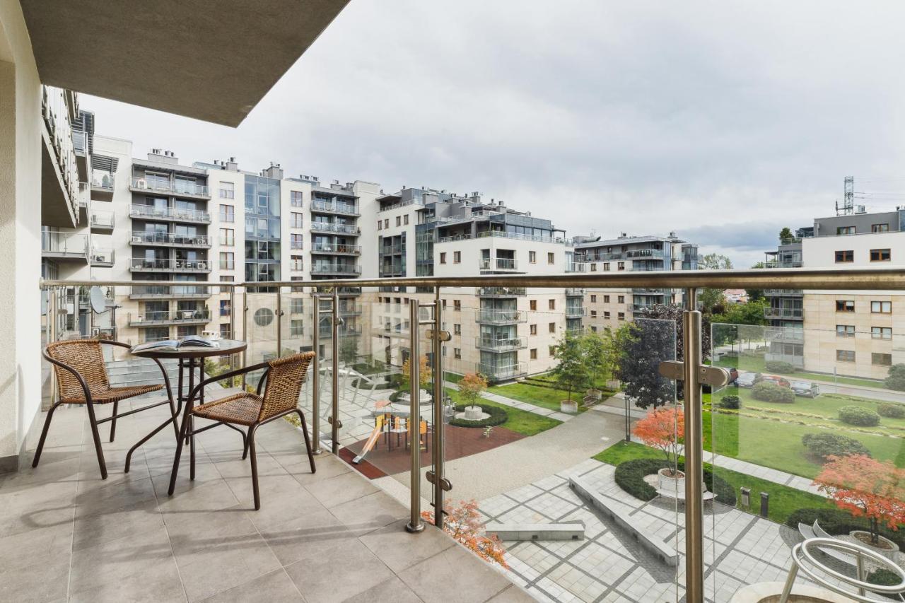 Apartments Krakow Wislane Tarasy By Noclegi Renters Bagian luar foto